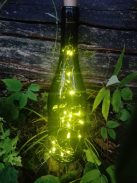 LED Palacklámpás - tömzsibb oliv színű palack - Bordeaux burgundi